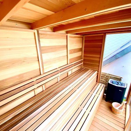The Square - Vacation Rental With Outdoor Sauna - Centre Of 안트베르펜 외부 사진