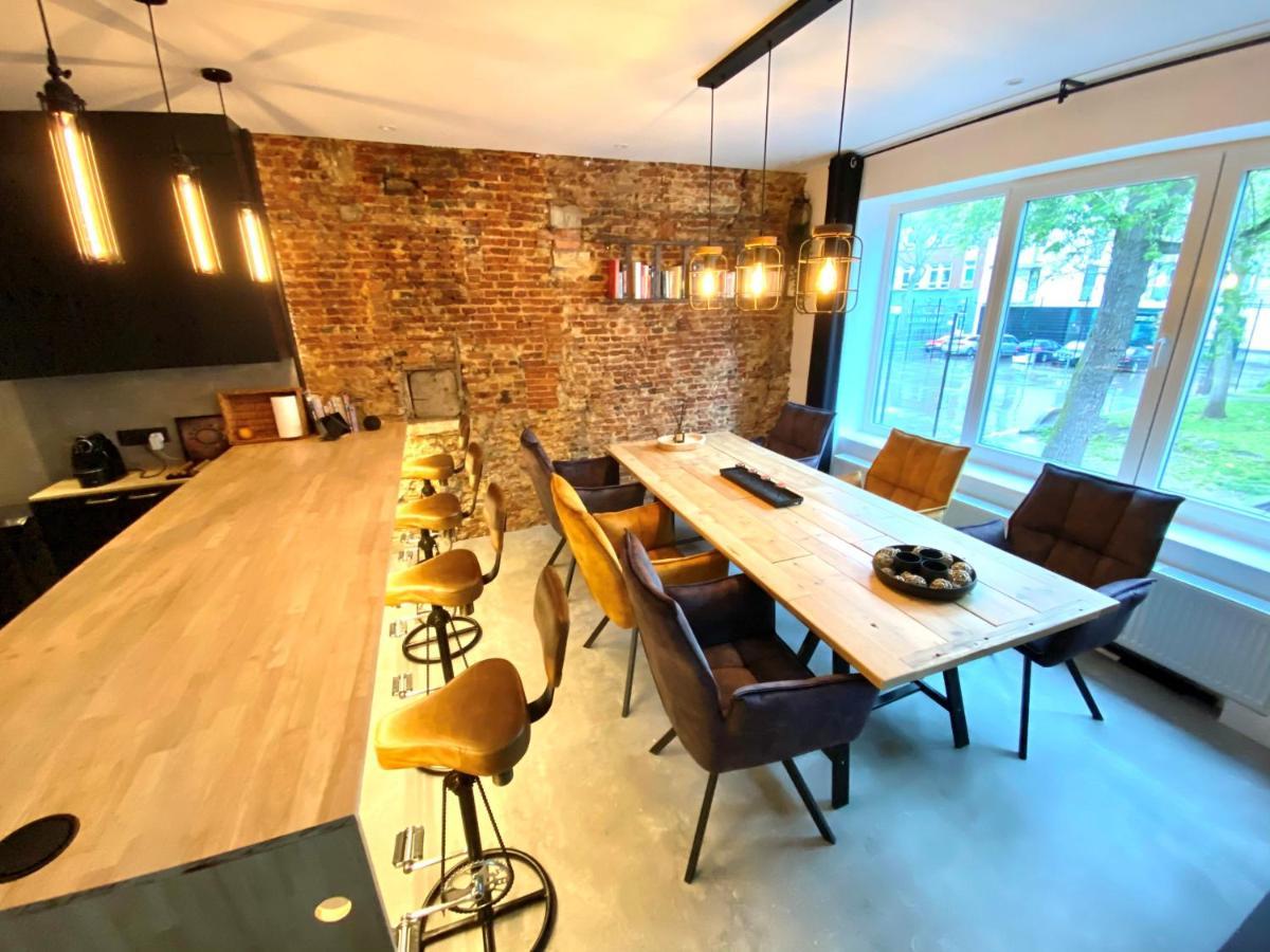 The Square - Vacation Rental With Outdoor Sauna - Centre Of 안트베르펜 외부 사진
